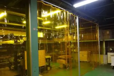 工場ビニールカーテン防虫対策の事例