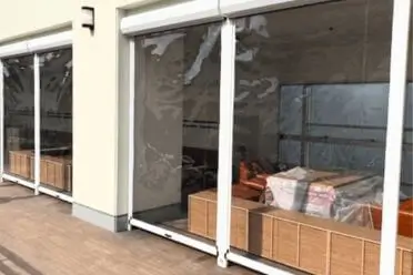 工場ビニールカーテン屋外のロールスクリーンカーテンの事例